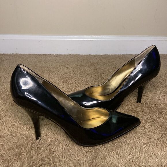 Guess Black Patent Vegan Leather Heels size 7 Classic Y2K Career Event Party - Picture 2 of 7